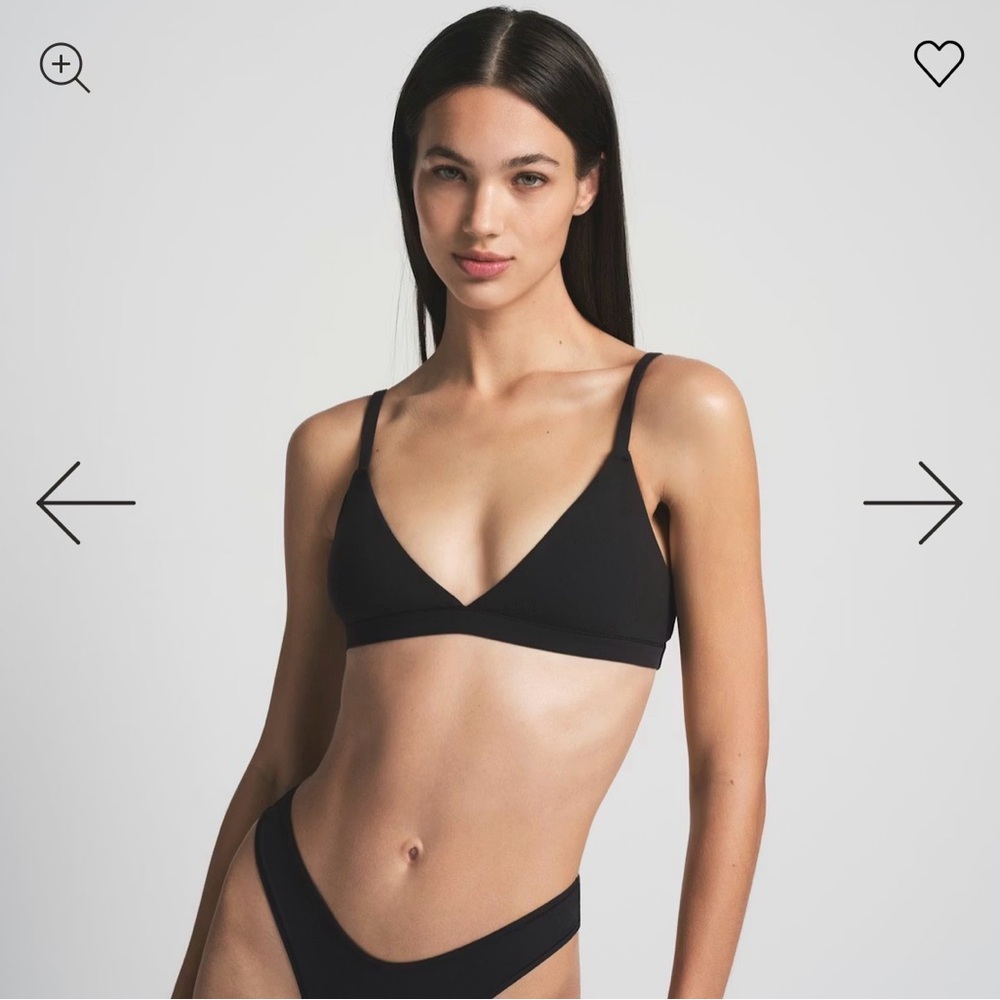SKIMS Black Triangle Bralette